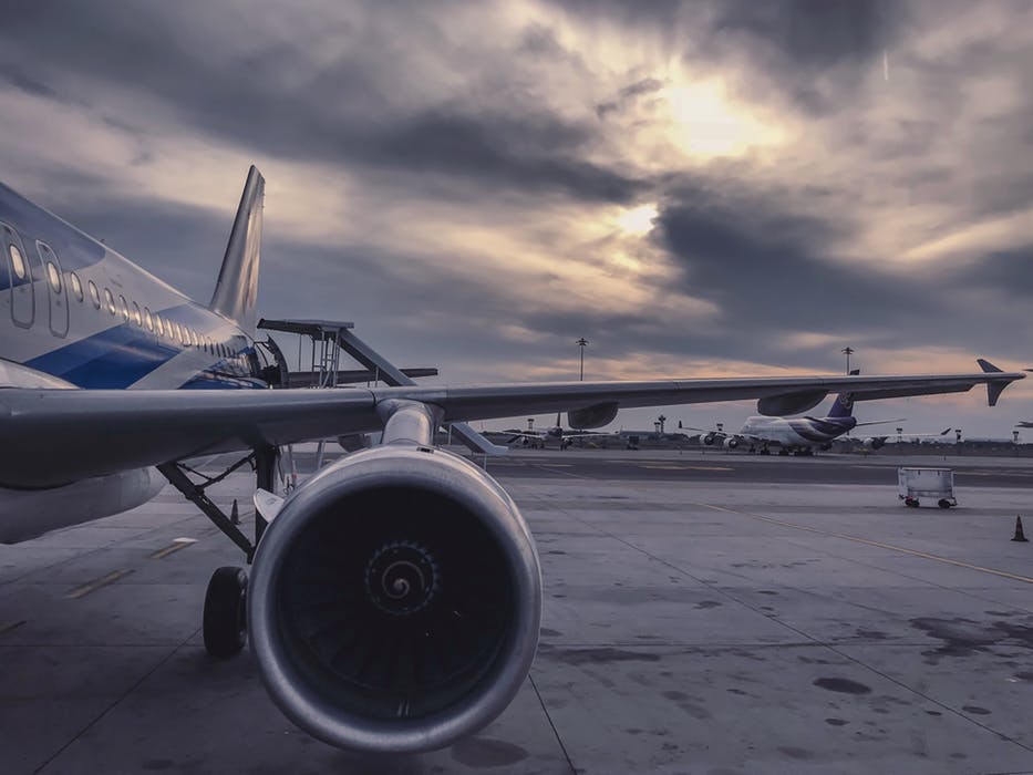 Ett flygplan behöver mycket översyn